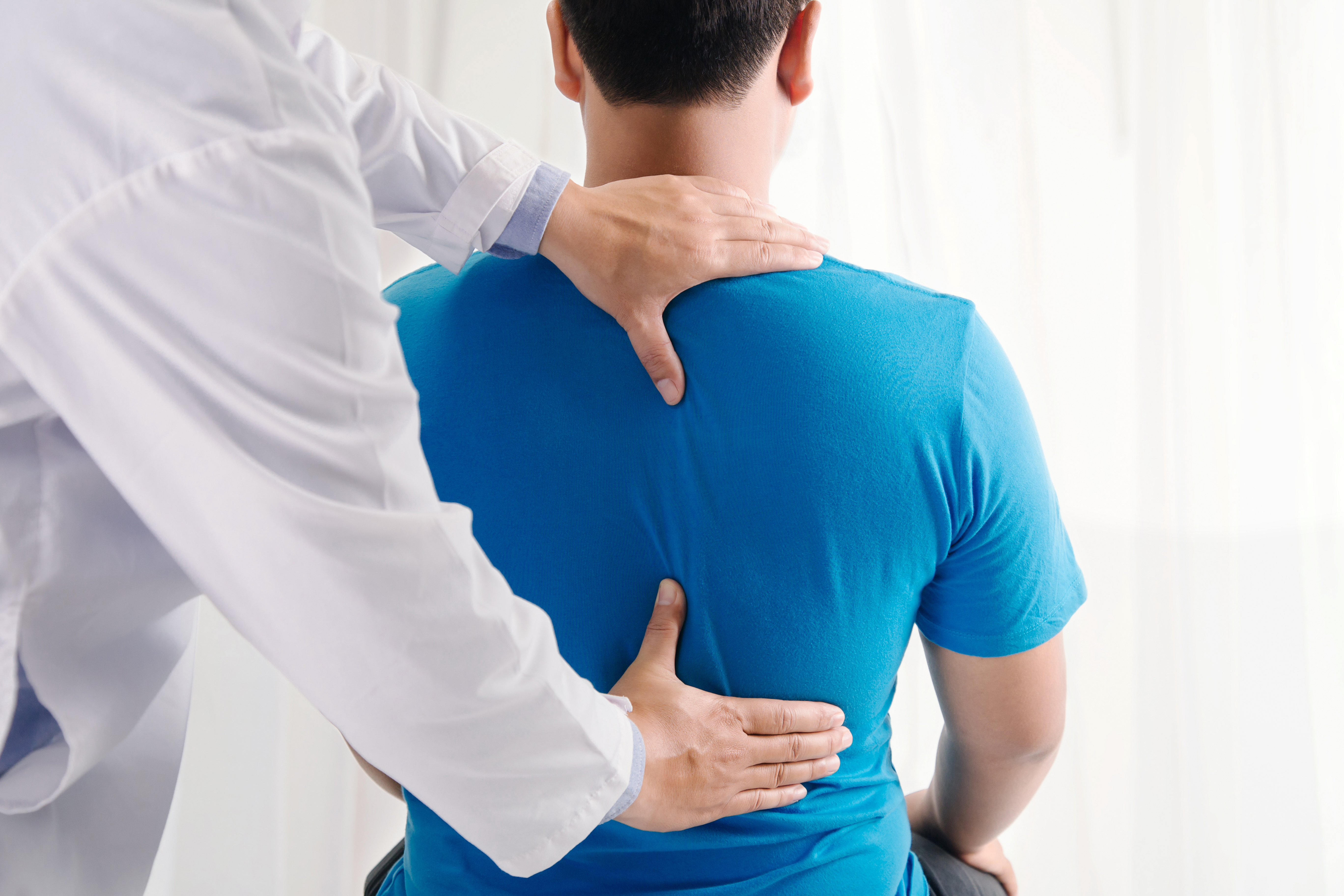 Patient performing therapeutic exercises with guidance